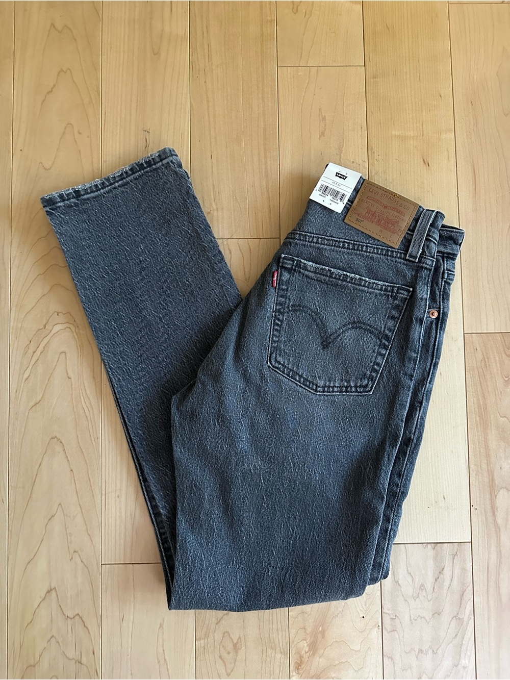 BNWT- Premium Levi's 501 Original Fit Grey Denim Jeans (25)